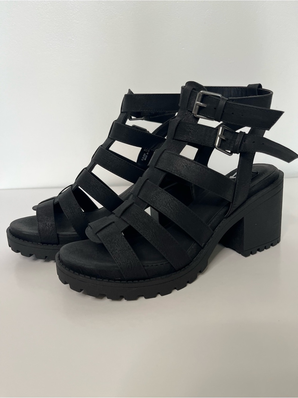 Women's Black Strappy Block Heel Gladiator Sandals